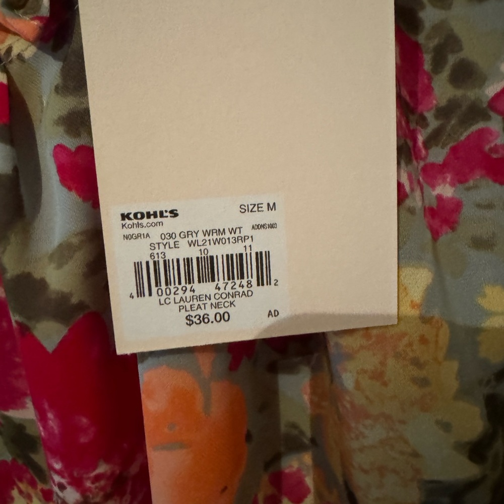 NWT Lauren Conrad short cap sleeve floral print top, size M - Picture 3 of 5